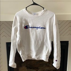 White champion sweatshirt